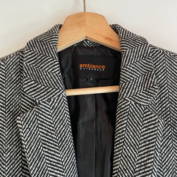 Chevron Patterned Blazer Jacket - Picture 2 of 4